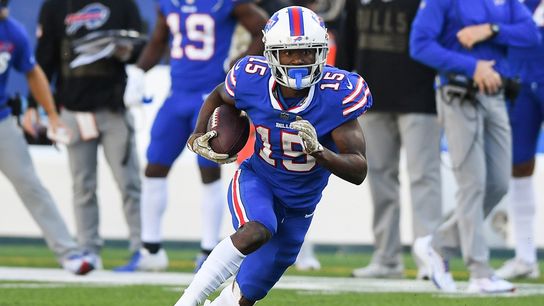 Reports: Raiders sign WR John Brown to 1-year deal (NFL)