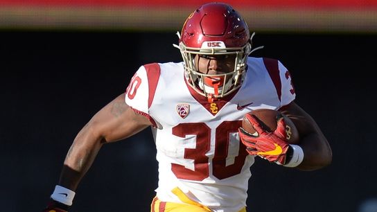 USC RB Stepp enters transfer portal (College Football)