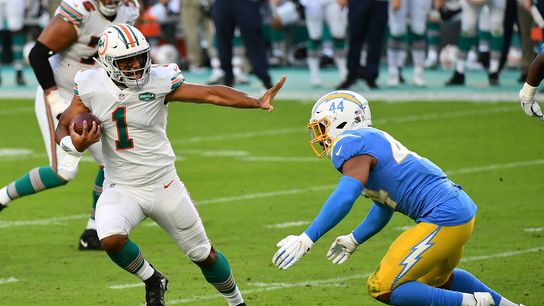 Dolphins hold off Chargers to win fifth in a row (NFL)