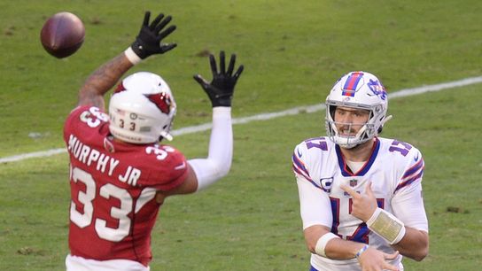 Hopkins catches Hail Mary pass to lift Cardinals past Bills (NFL)