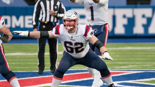Reports: G Joe Thuney agrees to $80M deal with Chiefs (NFL)