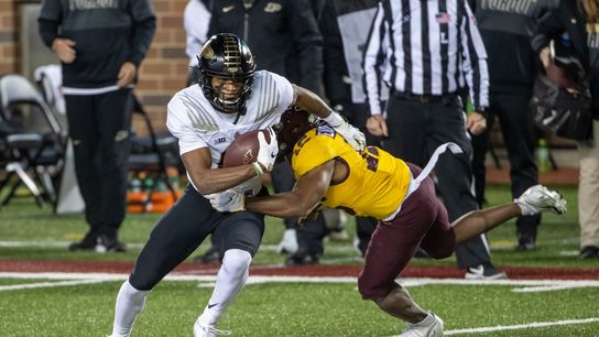 Minnesota escapes with controversial win over Purdue (College Football)