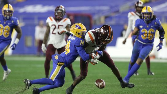 Pitt crushes Va. Tech behind Pickett’s 3 TDs (College Football)