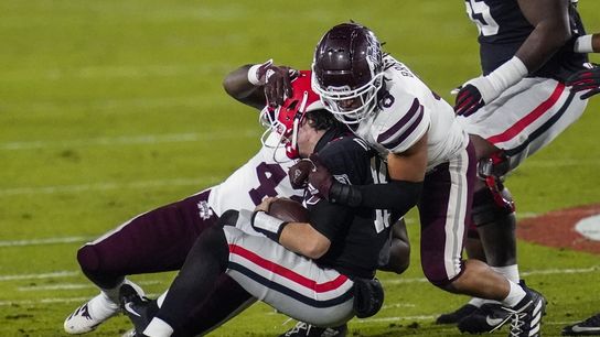 Daniels comes up big in debut, leading No. 13 Georgia past Mississippi State (College Football)