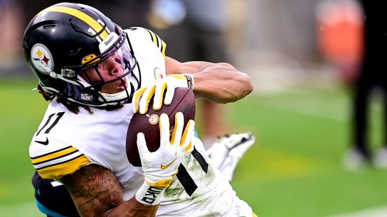 Claypool first WR since '60 with 10 TDs in first 10 games (NFL)