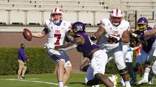 Ahlers-led East Carolina routs SMU (College Football)