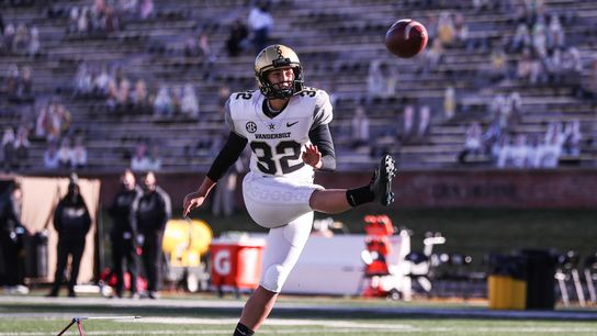 SEC names Fuller a special teams player of the week (College Football)