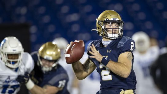 Memphis survives missed opportunities to beat Navy (College Football)