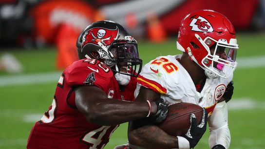 Bucs activate LB Devin White, DT Steve McLendon (NFL)