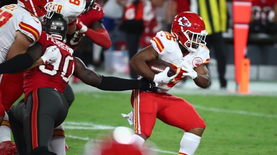 Chiefs' Clyde Edwards-Helaire questionable vs. Browns (NFL)