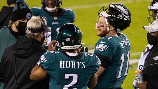 Eagles QB Hurts named starter, Wentz benched (NFL)