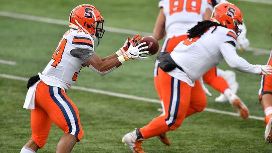 RB Sean Tucker powers Syracuse past Ohio (College Football)
