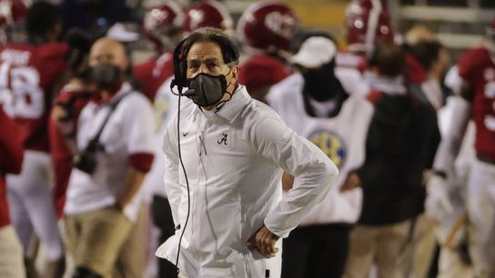Top 5 teams hold steady in CFP rankings (College Football)