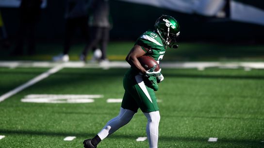 Frank Gore says he's retiring as a 49er after 16K yards (NFL)