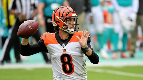 Tagovailoa powers Dolphins to win over Bengals (NFL)