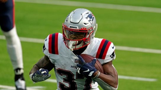 Patriots place RB Harris on IR (NFL)