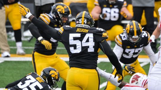 Hawkeyes' Nixon, Golston to leave for NFL draft (College Football)