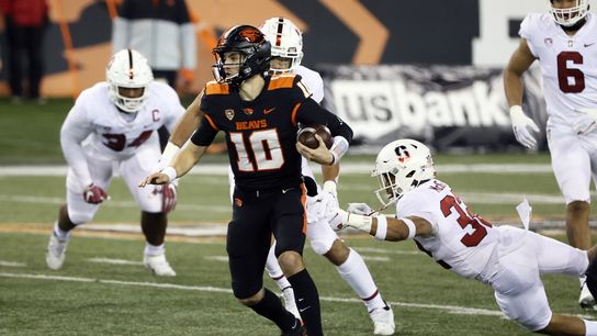 Stanford outlasts Oregon State, 27-24 (College Football)