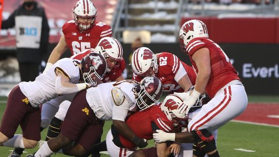 Groshek powers Badgers past Gophers in OT (College Football)