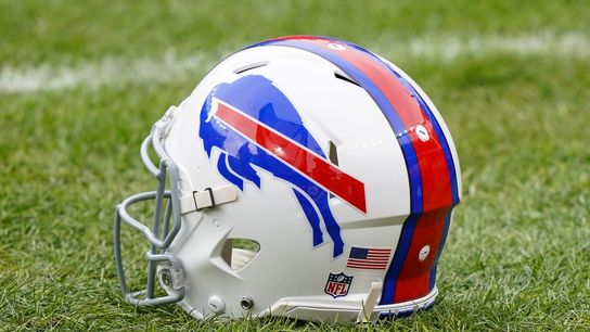 Cuomo: NY considering limited fans for Bills' playoff game (NFL)