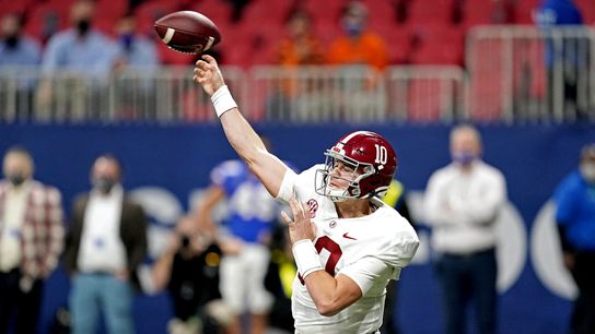 Alabama's Jones, Clemson's Lawrence among Heisman finalists (College Football)
