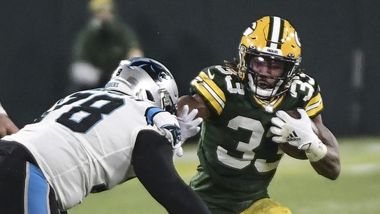 Packers topple Panthers for 4th straight win (NFL)