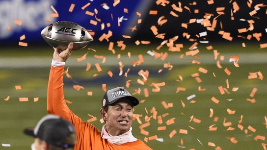 Clemson coach Swinney voted Ohio State No. 11 in coaches' poll (College Football)