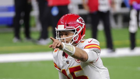 NFL roundup: Chiefs down Saints for 9th straight win (NFL)