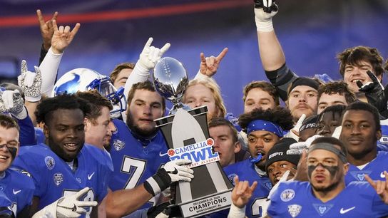 Buffalo names Maurice Linguist its new football coach (College Football)