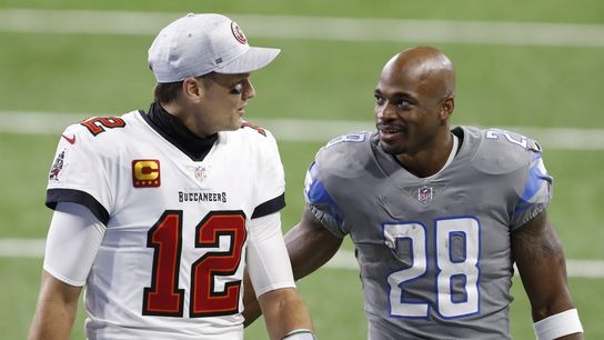 Adrian Peterson hoping to play 15th NFL season (NFL)