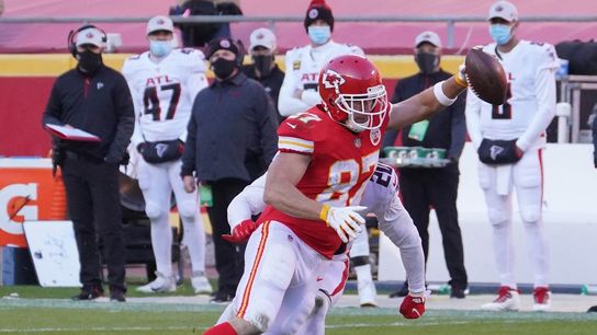Kelce sets single-season mark for yardage by a tight end (NFL)