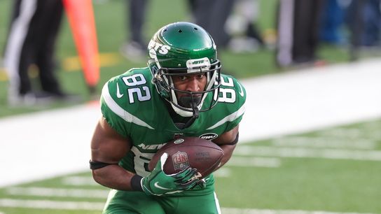 Report: Jets renegotiate deal with WR Jamison Crowder (NFL)