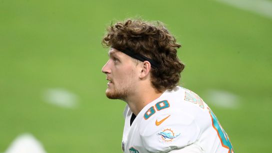 Dolphins' Adam Shaheen: Won't let NFL 'strong-arm' me into getting vaccine (NFL)