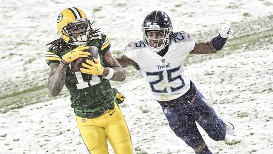 Rodgers tosses 4 TDs as Packers rout Titans (NFL)