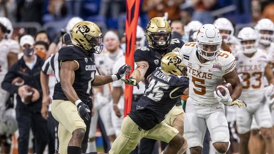 No. 20 Texas blows out Colorado in Alamo Bowl (College Football)