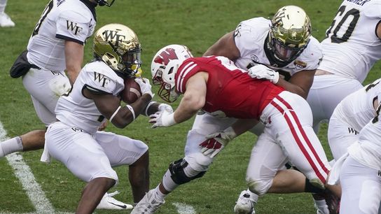 Wisconsin LB Leo Chenal tests positive, out against Penn State (College Football)