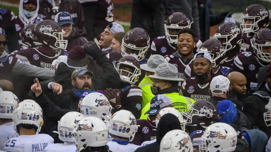 Bowl roundup: Mississippi State earns fight-marred win (College Football)