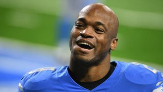 Official: Titans sign RBs Adrian Peterson, D'Onta Foreman (NFL)