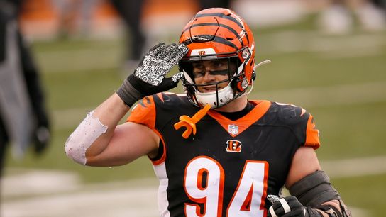 Reports: Bengals to sign DE Sam Hubbard to $40M extension (NFL)