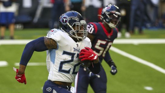 Titans RB Henry runs into NFL record book with 2,000-yard season (NFL)