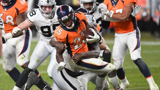 Uncertainty follows Raiders into rivalry game with Broncos (NFL)