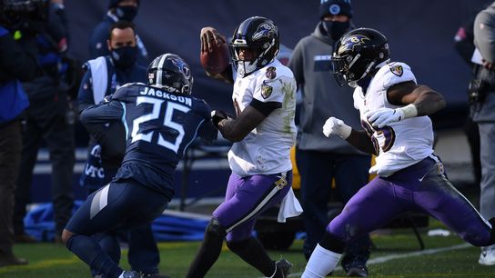 Lamar Jackson runs into NFL record book (NFL)