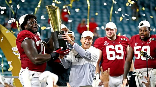 CFP champion Alabama already 2022 favorite (College Football)