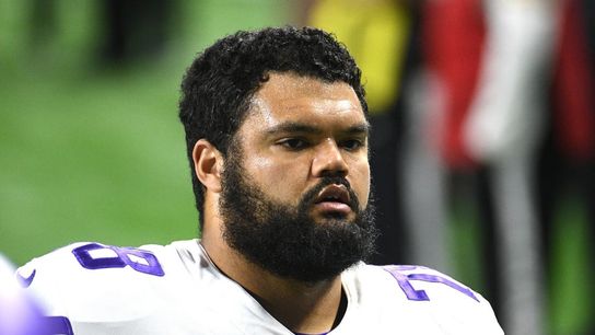 Vikings re-sign G Dakota Dozier (NFL)