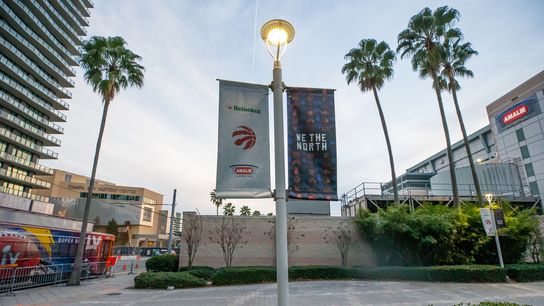 Report: Super Bowl teams can't arrive until Friday (NFL)