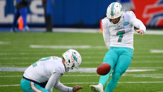 Dolphins sign K Jason Sanders through 2026 (NFL)