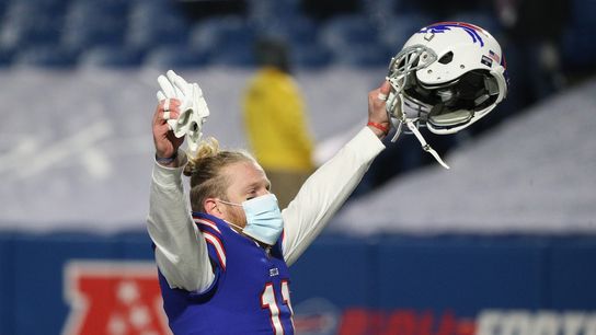 Cole Beasley talks with union after virus protocols complaints (NFL)