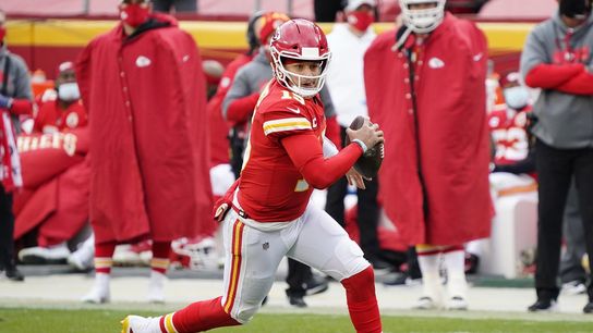 Chiefs' Patrick Mahomes out with 3rd quarter concussion (NFL)