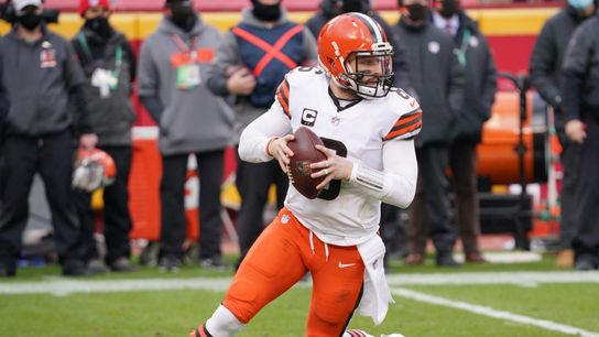 Baker Mayfield 'almost' certain he saw a UFO (NFL)