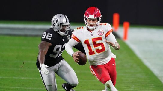 Ravens reportedly sign DE Chris Smith (NFL)
